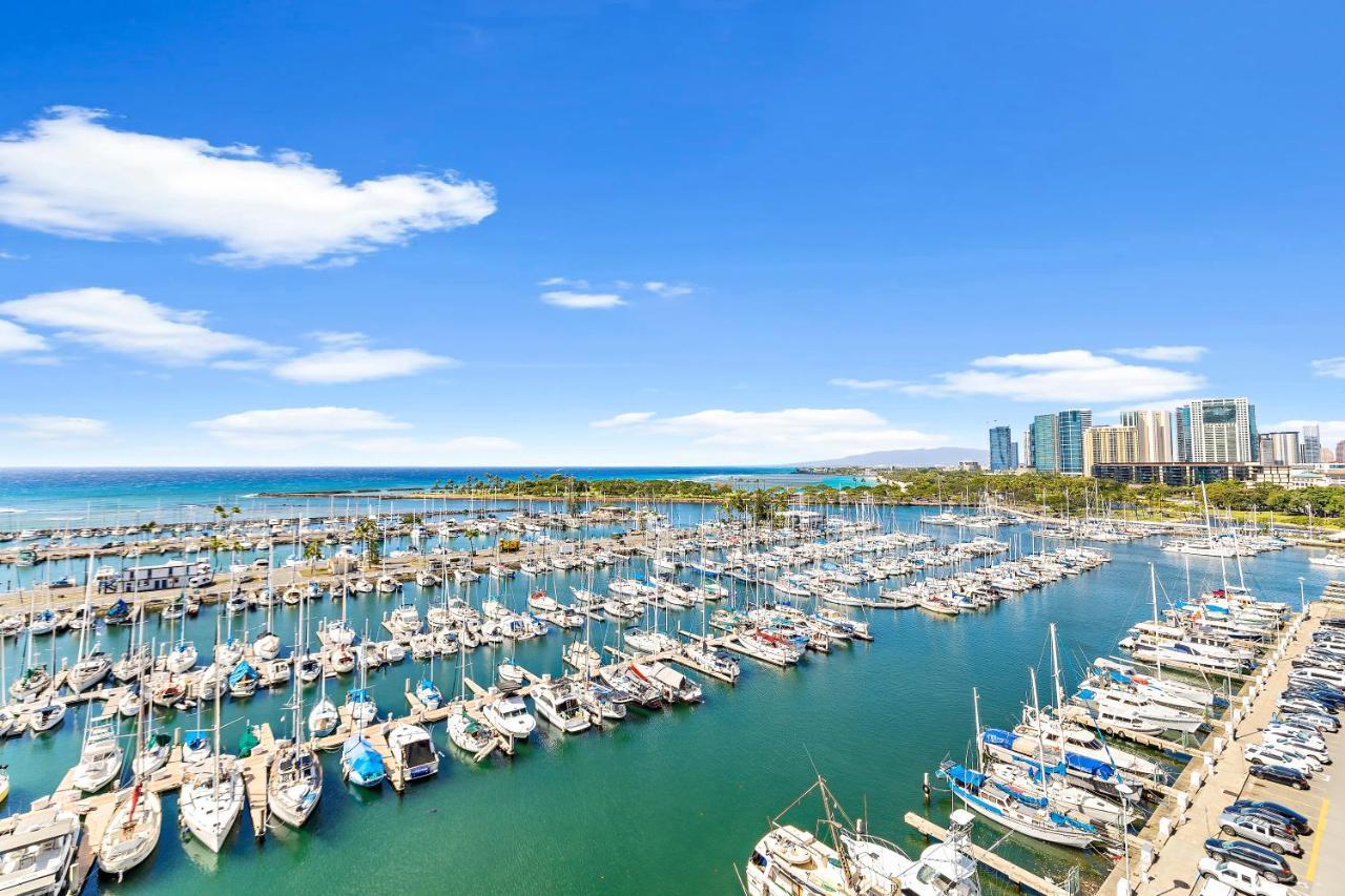 Stunning 1Br Ocean View Condo At Ilikai Marina Honolulu Exterior photo